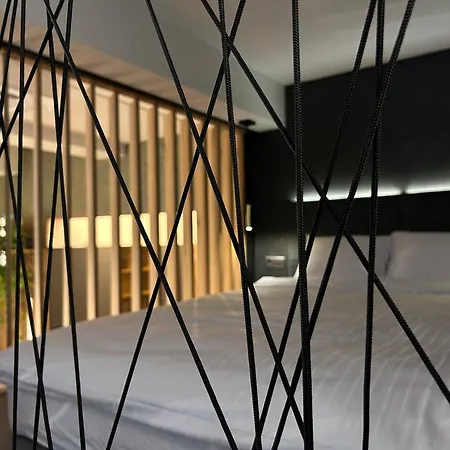 Leo & Private Zone - Old * Bratislava