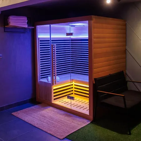 Апартаменты Leo & Private Zone - Old *