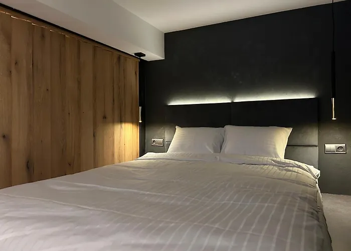 Leo & Private Zone - Old * Bratislava