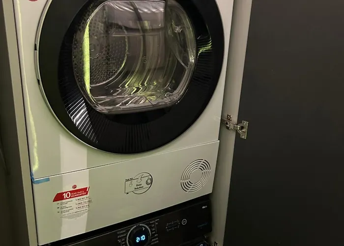 Leo & Private Zone - Old * Bratislava