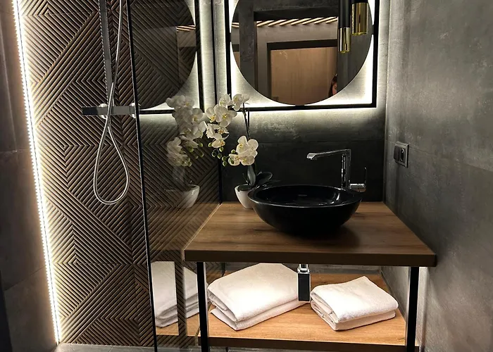 Leo & Private Zone - Old Apartmán Bratislava