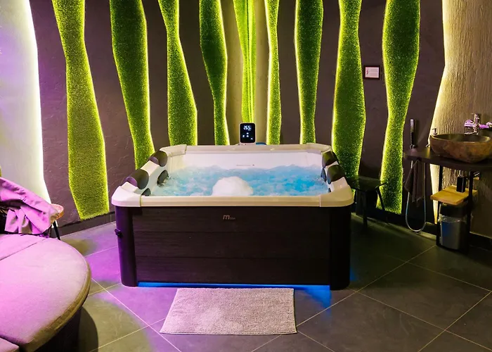 Leo & Private Zone - Old *