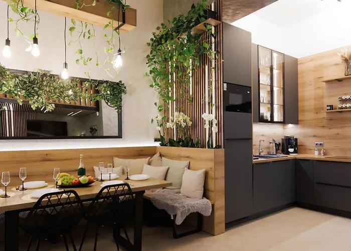 Leo & Private Zone - Old * Bratislava