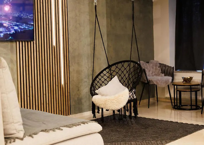 Leo & Private Zone - Old Apartment Bratislava