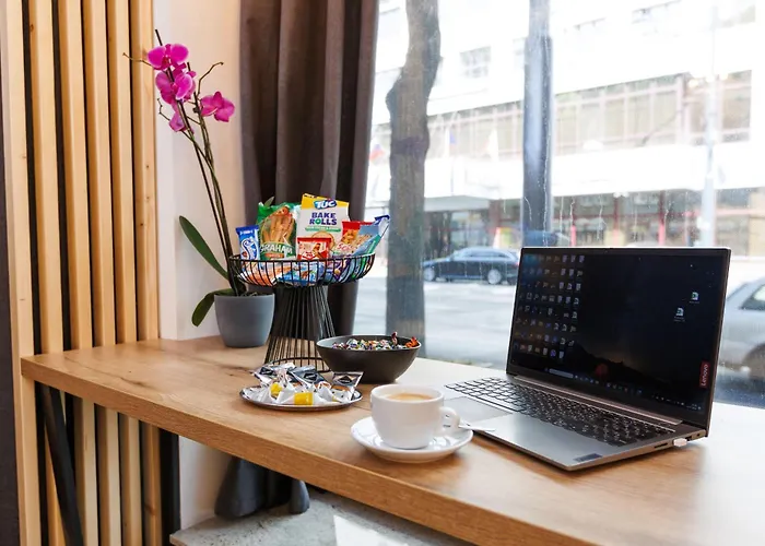 Leo & Private Zone - Old Apartmán