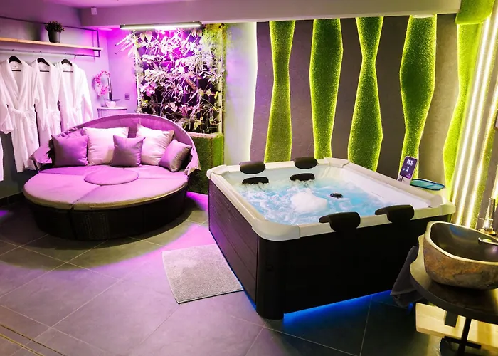 Leo & Private Zone - Old *