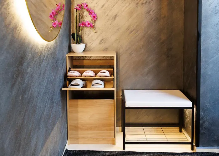 Leo & Private Zone - Old 아파트 *